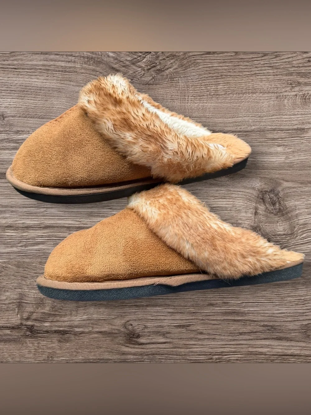 Girls Besroad Brown/Tan Slippers Size Small 5/6